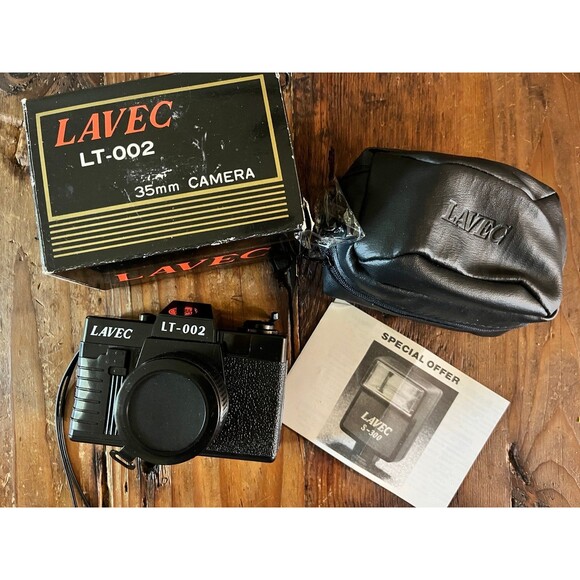 LAVEC LT-002 Camera - 35mm Film - In Box With Case - Picture 1 of 12